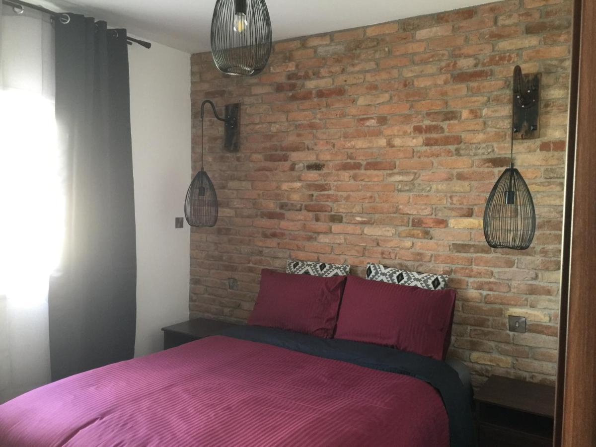 Pearl City View Apartment Пафос Екстериор снимка